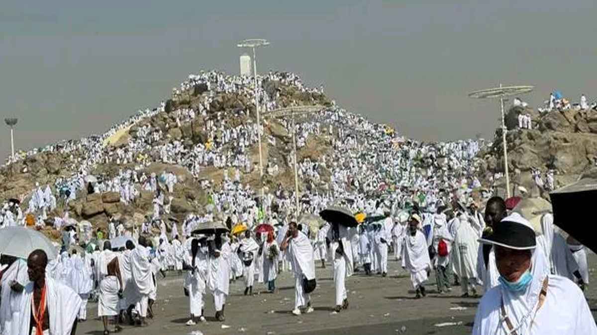 আরাফার দিনে রোজা ছাড়াও যে আমল বিশেষ ফজিলতপূর্ণ