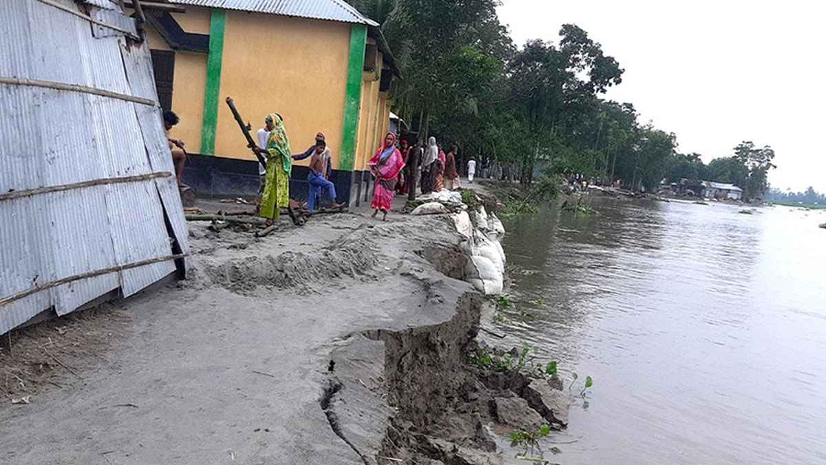 রংপুরে কমতে শুরু করছে তিস্তা নদীর পানি