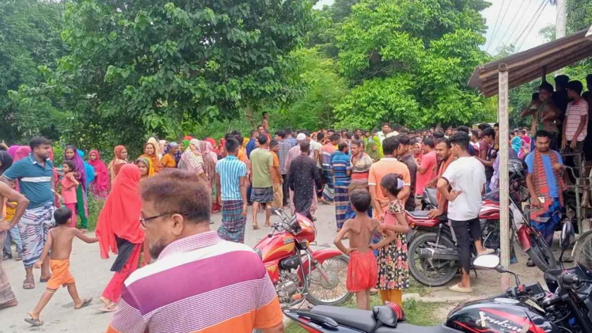 চুয়াডাঙ্গায় ট্রলির চাকায় পিষ্ট হয়ে মোটরসাইকেল চালক নিহত