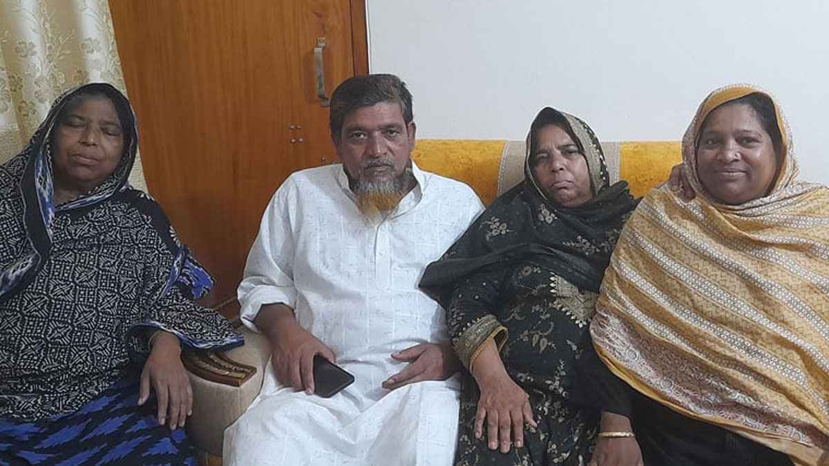 ৩৭ বছর পর বাড়ি ফিরলেন জাহানারা