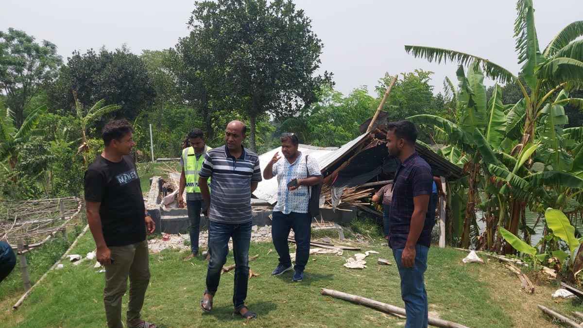 কুষ্টিয়ায় বাউল আস্তানা ভাঙচুর