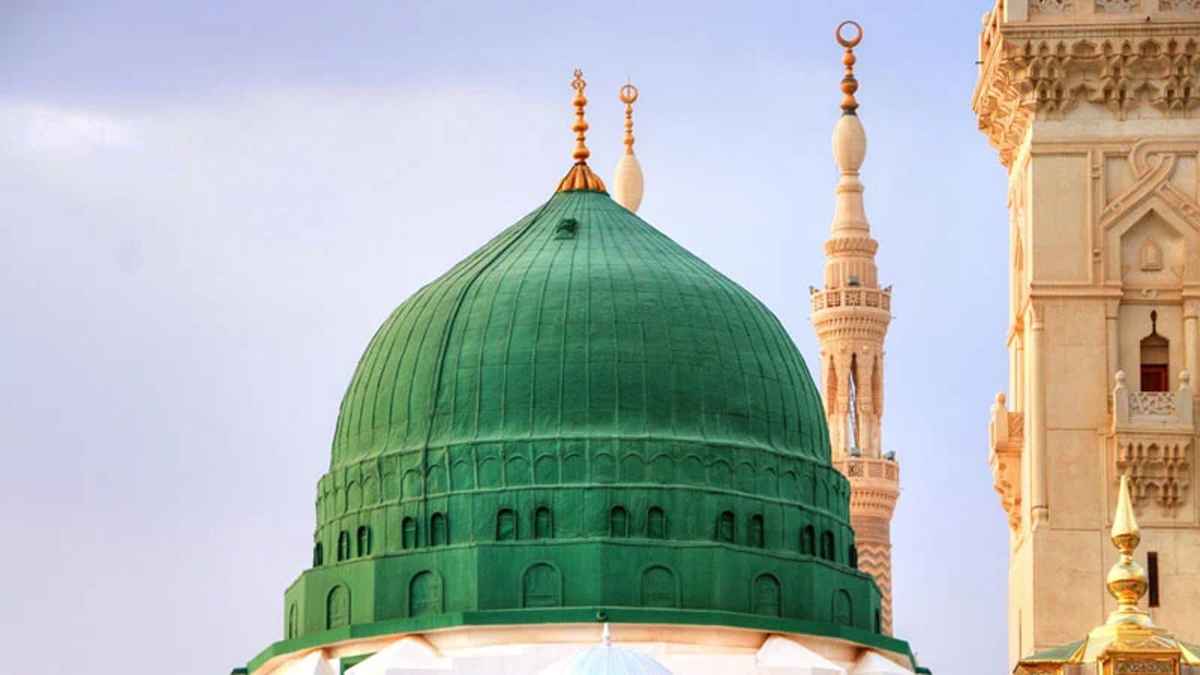 নবীজির রওজা জেয়ারতে যেসব আদব মানবেন