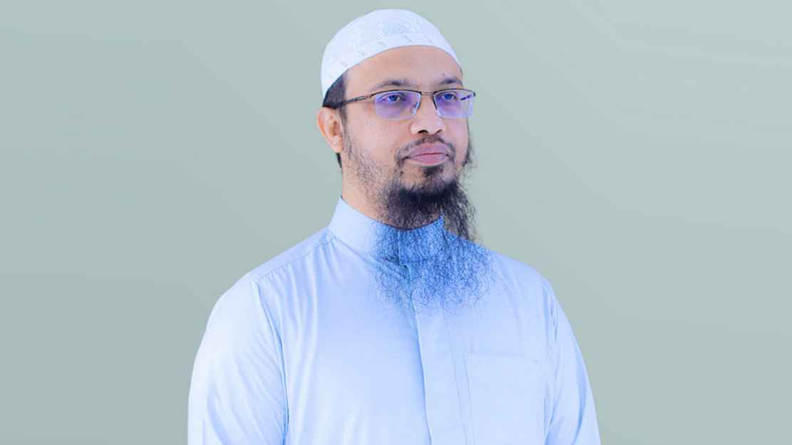 শরিয়তসম্মত প্রতিষ্ঠানের পণ্য নিয়ে ব্যবসার উদ্যোগ শায়খ আহমাদুল্লাহর