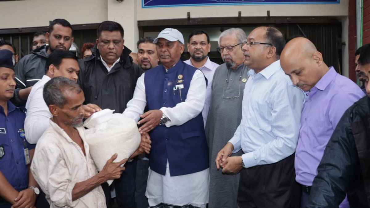 সিলেটের খোঁজ রাখছেন প্রধানমন্ত্রী, জানালেন প্রতিমন্ত্রী মহিববুর