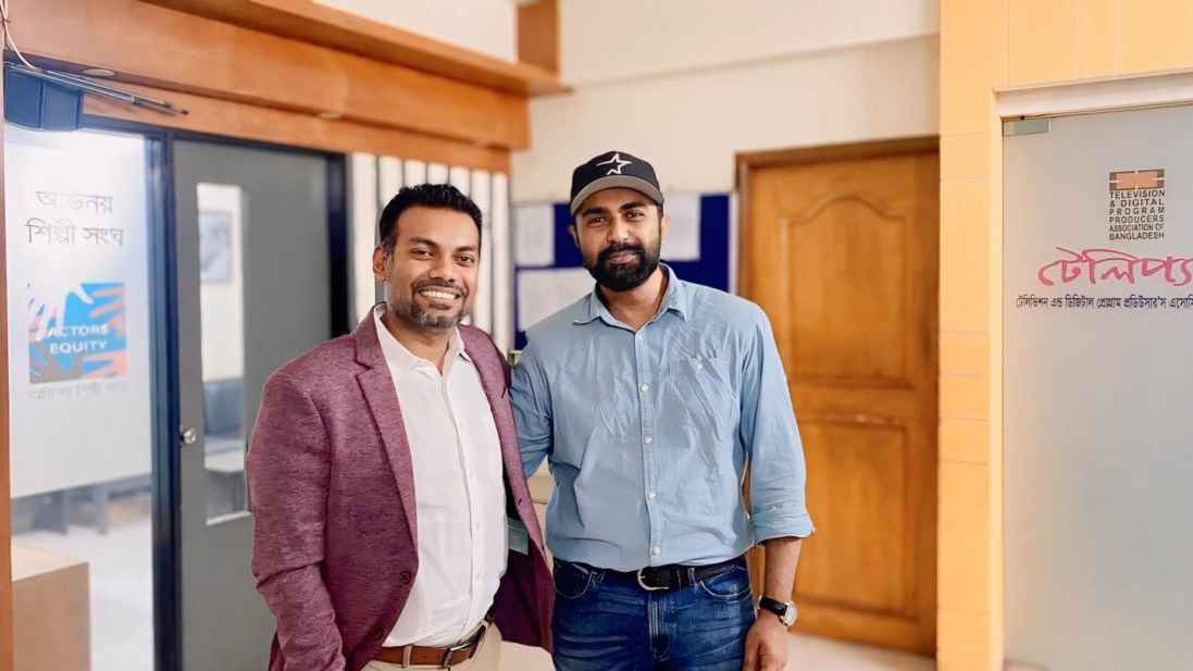 মীমাংসার জন্য কত টাকা দিতে হলো অপূর্বকে?