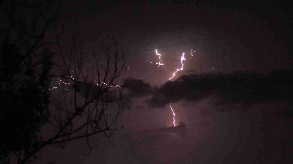 মাগুরায় বজ্রপাতে দুজন নিহত