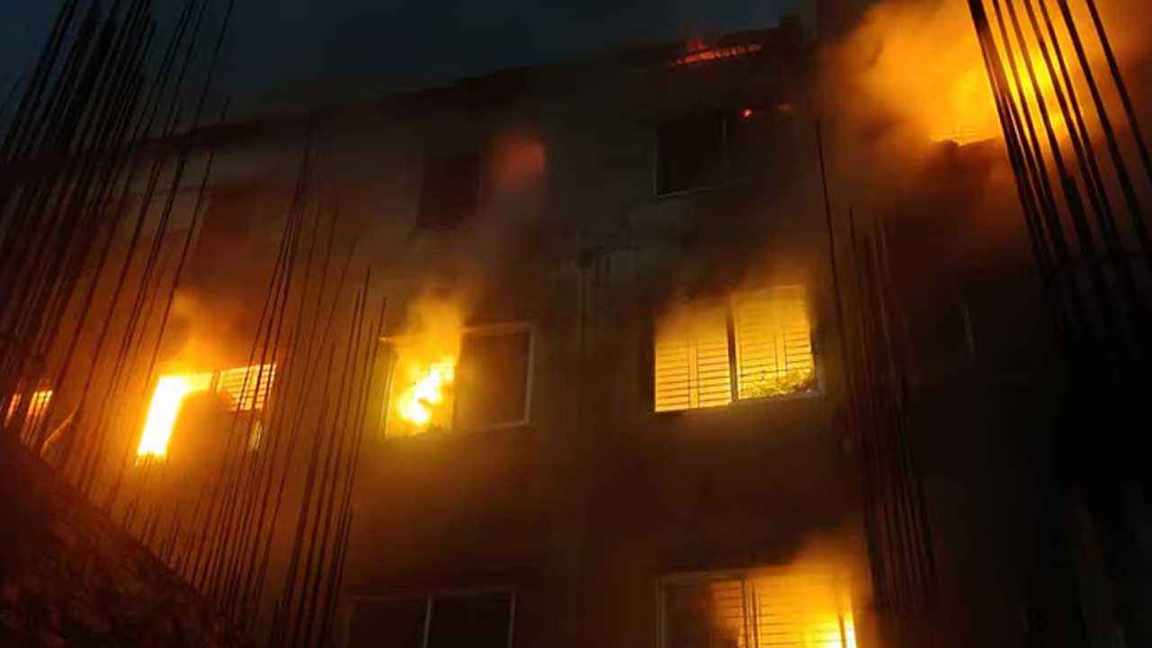 ৯ ঘণ্টার চেষ্টায় ডেমরার আগুন নিয়ন্ত্রণে