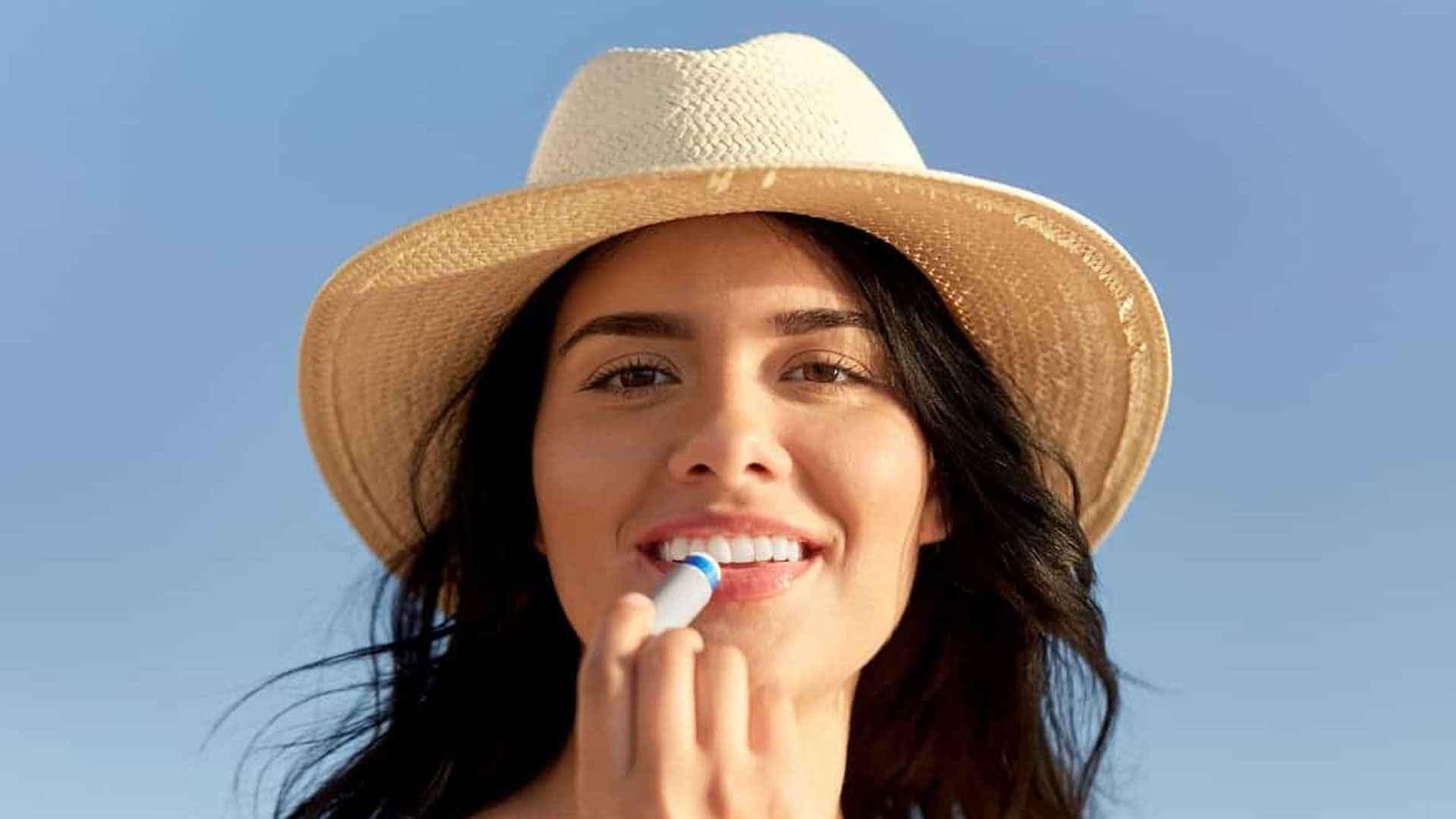 গরমে লিপবাম ব্যবহার করবেন যে ৫ কারণে