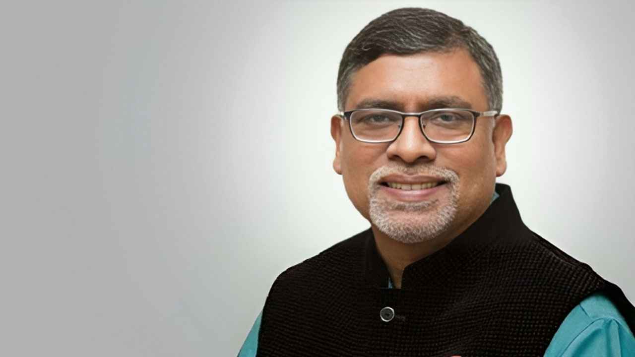 ‘সরকারি হাসপাতালের সামনে ব্যাঙের ছাতার মতো গড়ে উঠেছে ক্লিনিক’