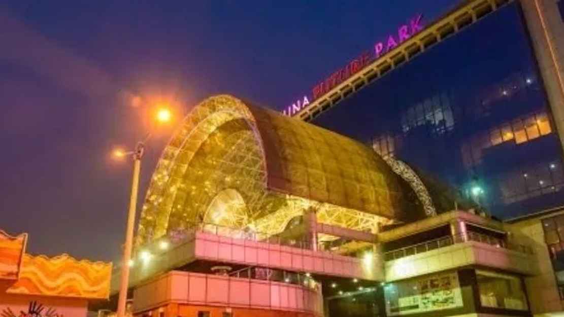 যমুনা ফিউচার পার্কের পাঁচ দোকানে দুর্ধর্ষ চুরি