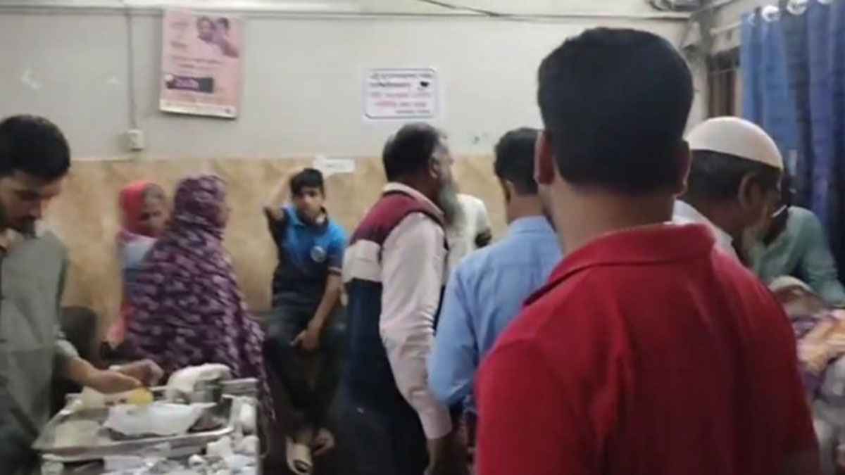 নাটোরে বীর মুক্তিযোদ্ধাকে কুপিয়ে জখম