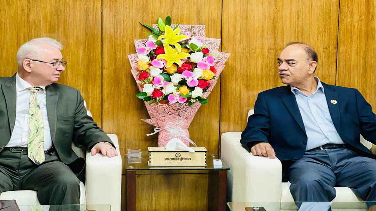 এভিয়েশন শিল্পের উন্নয়ন অংশীদার হতে আগ্রহী রাশিয়া