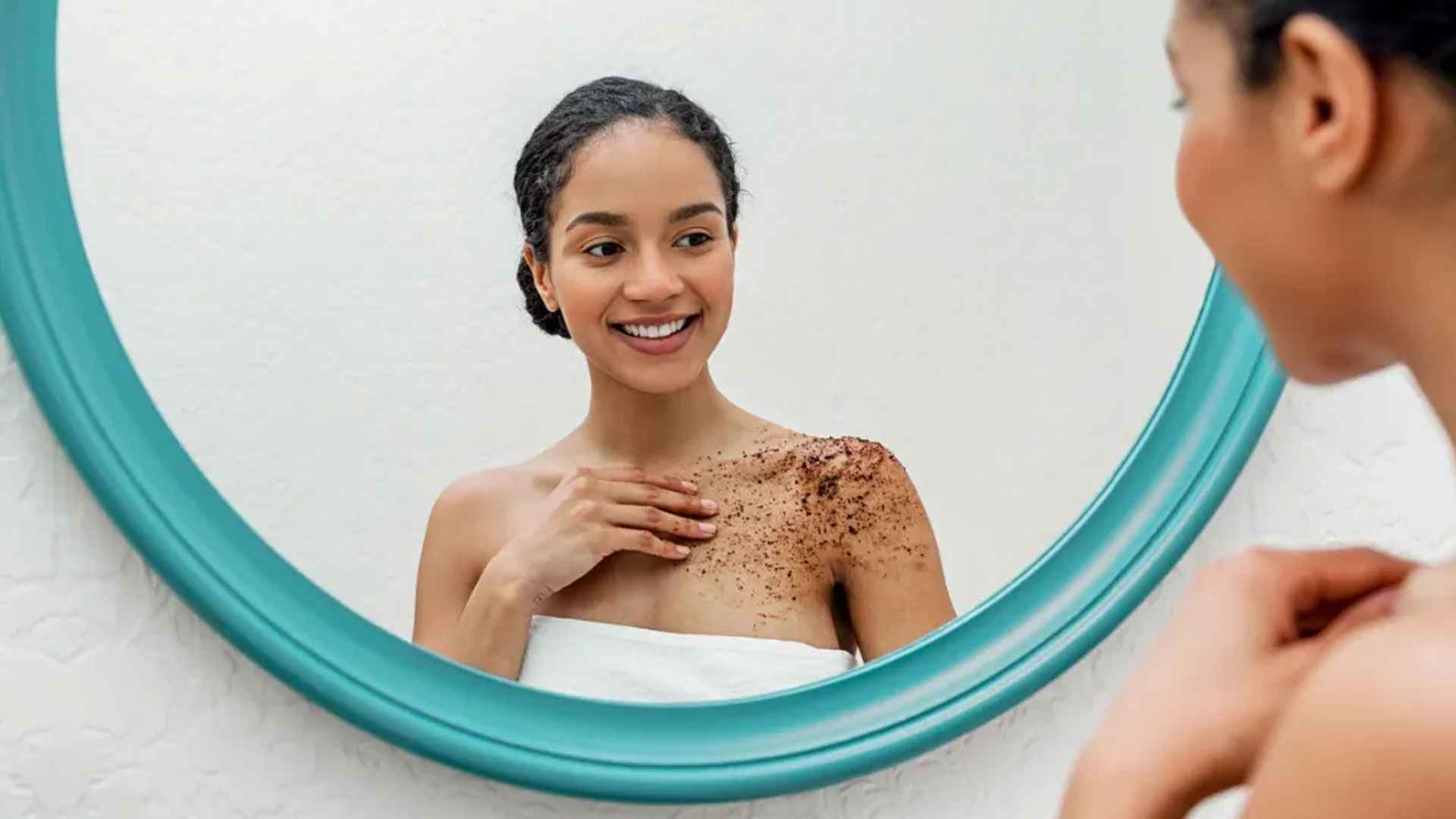 গরমে ত্বকের যত্নে ব্যবহার করুন ৩ স্ক্রাব 