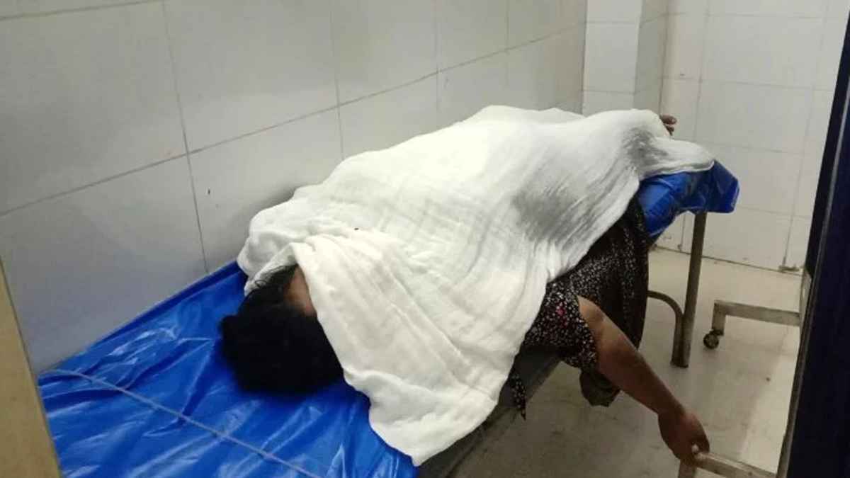 ভৈরবের মেঘনায় ট্রলার ডুবে নারীর মৃত্যু, নিখোঁজ ৮