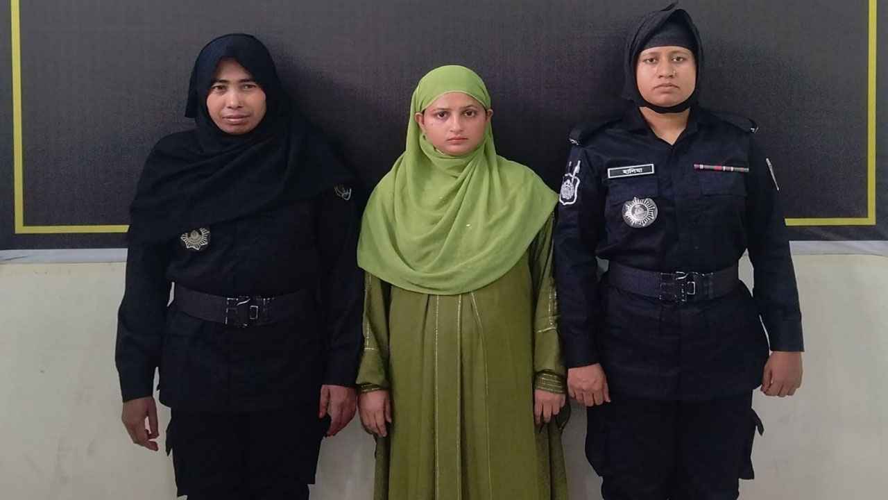 ইয়াবাসহ নারী কারবারি গ্রেফতার