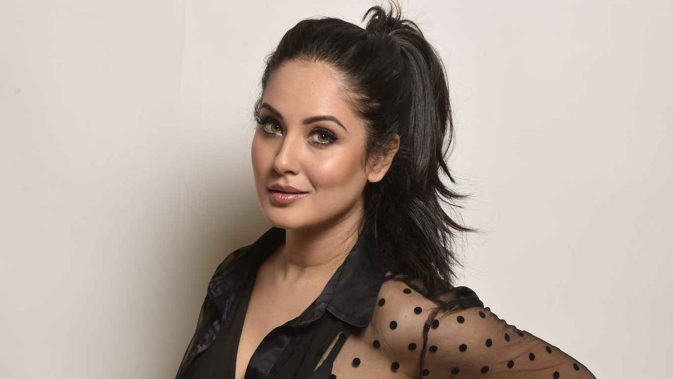 হাসপাতালে ভর্তি পূজা