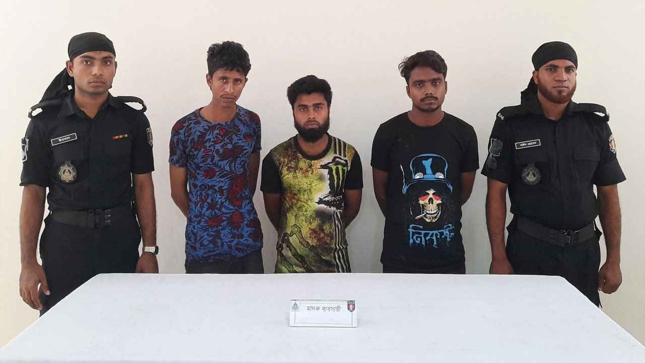 মাদক কারবারি চক্রের মূলহোতাসহ গ্রেফতার ৩