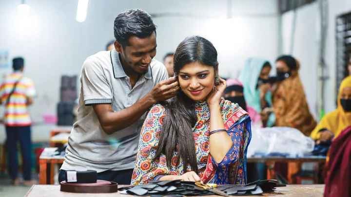 ‘মেয়ে’র গল্প প্রেম ও অপরাধের