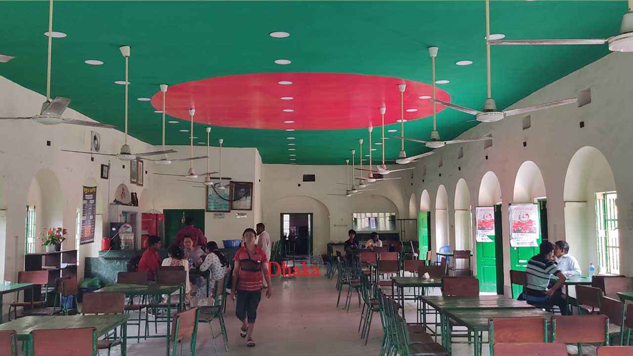 মধুর ক্যান্টিন: নবাবী ড্রয়িং রুম থেকে রাজনীতির আঁতুড়ঘর