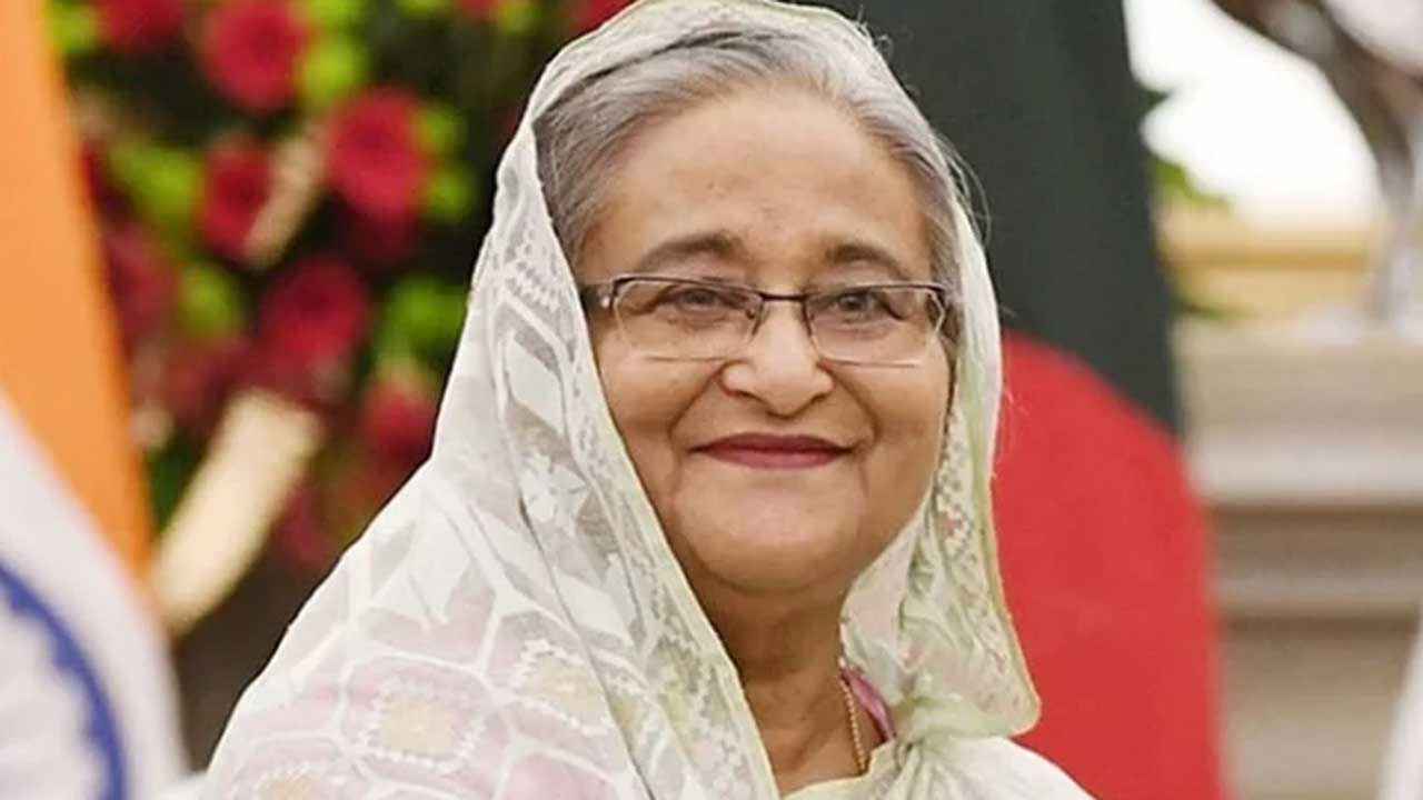 একদিনের সফরে টুঙ্গিপাড়ায় প্রধানমন্ত্রী