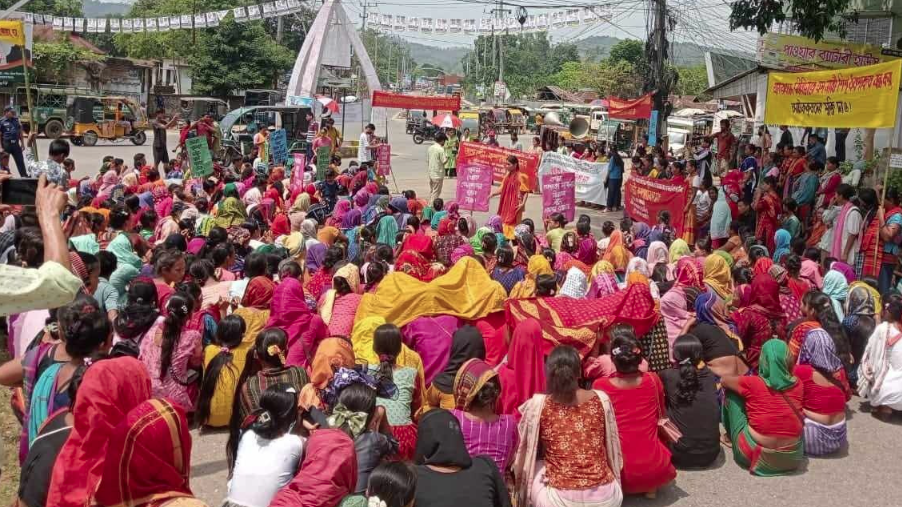 কল্পনা চাকমার অপহরণ মামলা খারিজের প্রতিবাদে খাগড়াছড়িতে বিক্ষোভ
