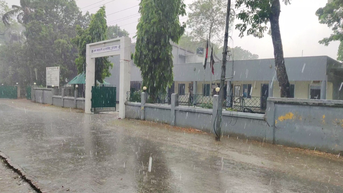 চুয়াডাঙ্গায় অবশেষে স্বস্তির বৃষ্টি