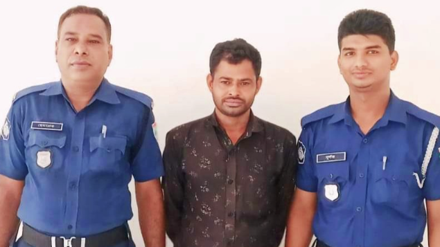 নড়াইলে হত্যা মামলায় যাবজ্জীবন সাজাপ্রাপ্ত আসামি গ্রেফতার