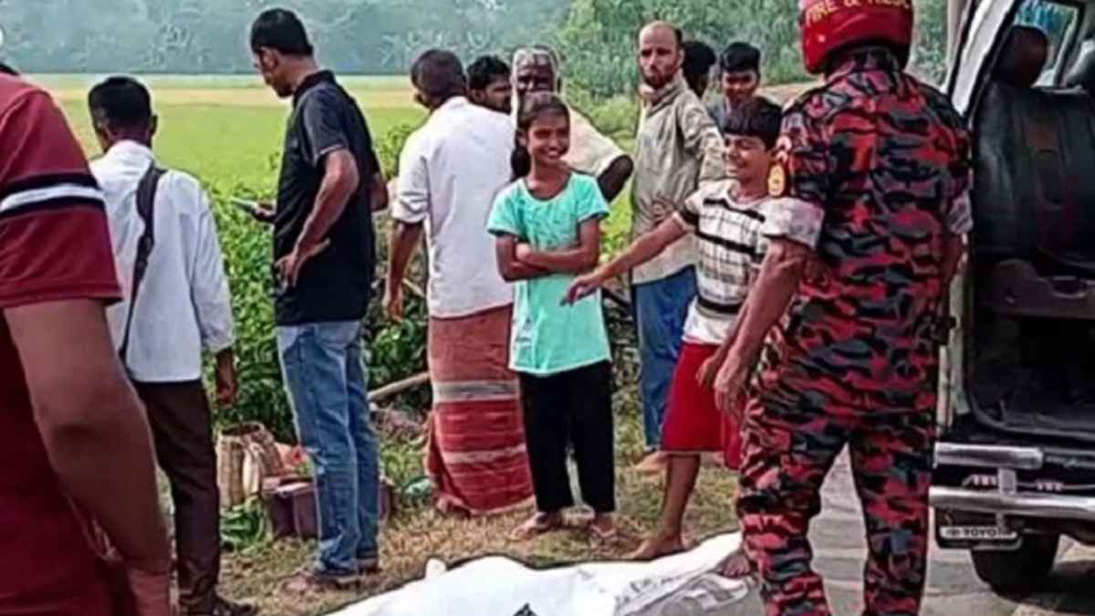 ফুলবাড়ীতে পিকআপ ভ্যানের ধাক্কায় নিহত ১