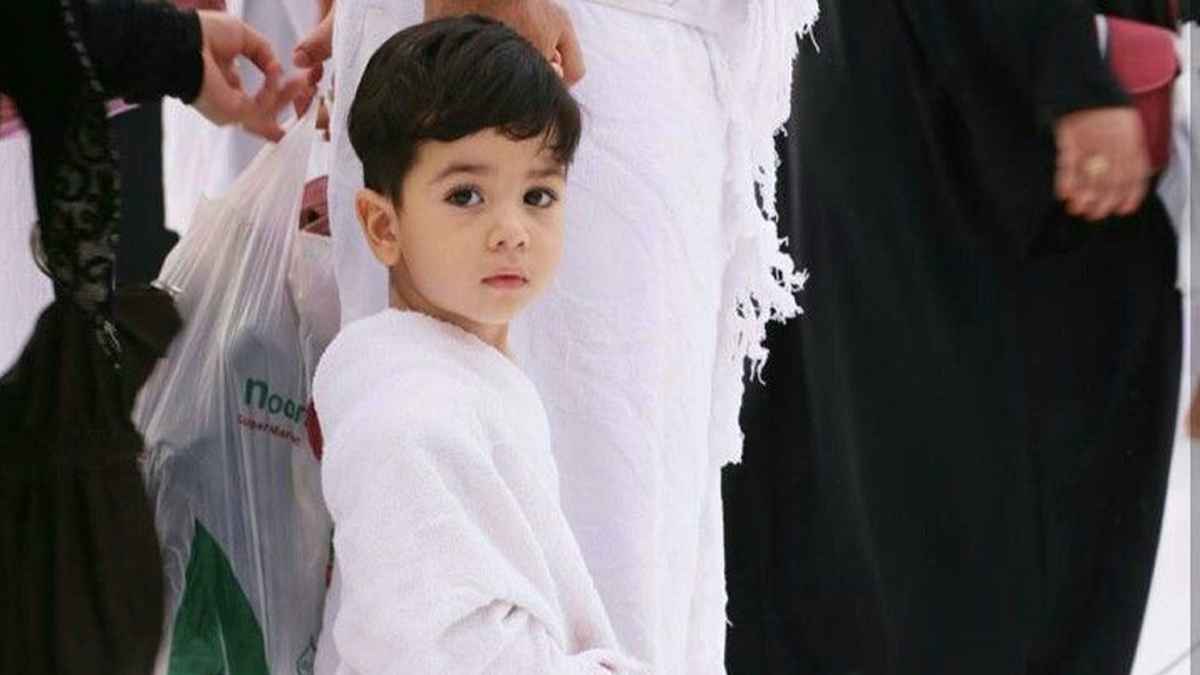 মা-বাবার সঙ্গে হজ করলে নাবালেগের সওয়াব কেমন