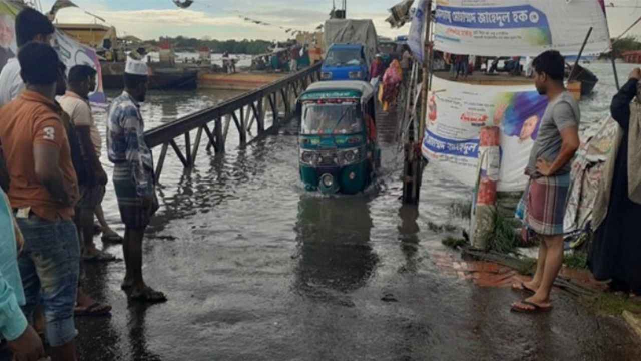 জোয়ারের পানিতে ডুবে গেছে কালুরঘাট বেইলি সেতু