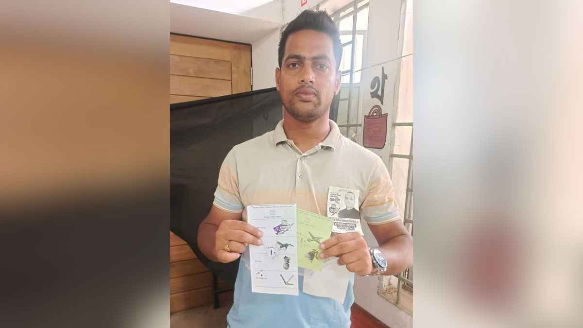 সোনাগাজীতে সিল মারা ব্যালট নিয়ে ফেসবুকে পোস্ট, ছাত্রলীগ নেতা আটক