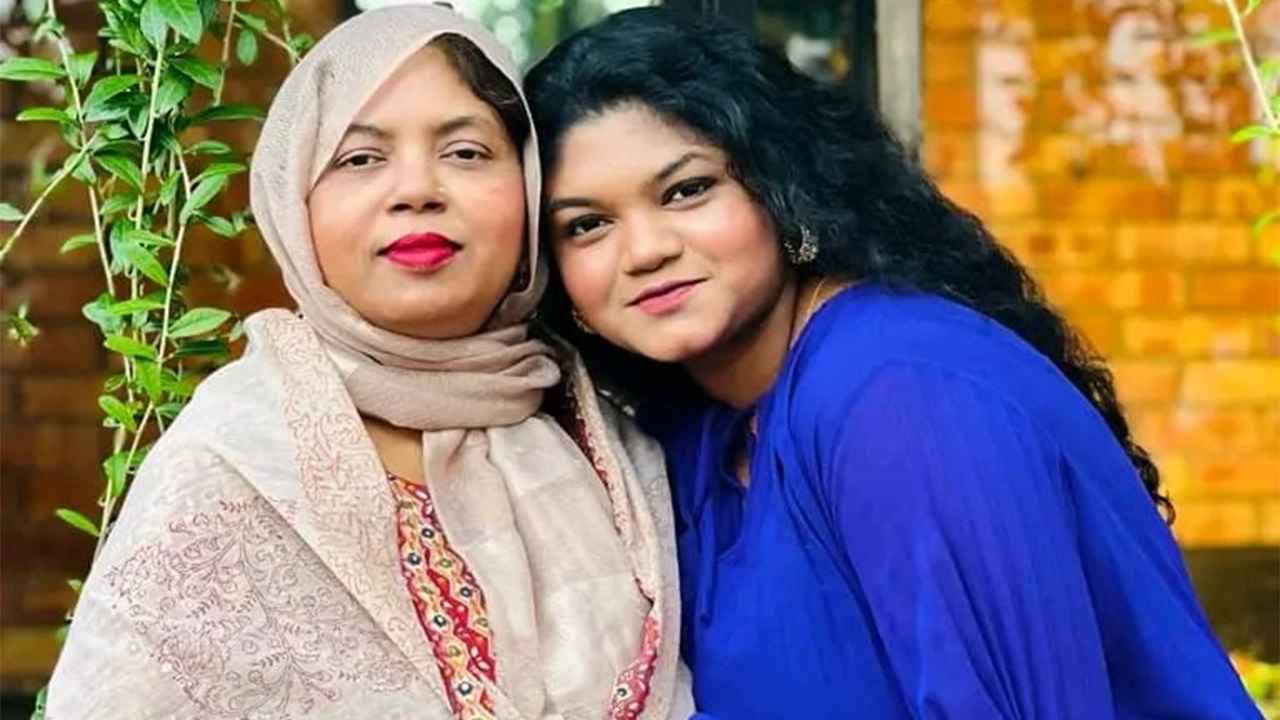 উপজেলা চেয়ারম্যান পদে মা-মেয়ের লড়াই