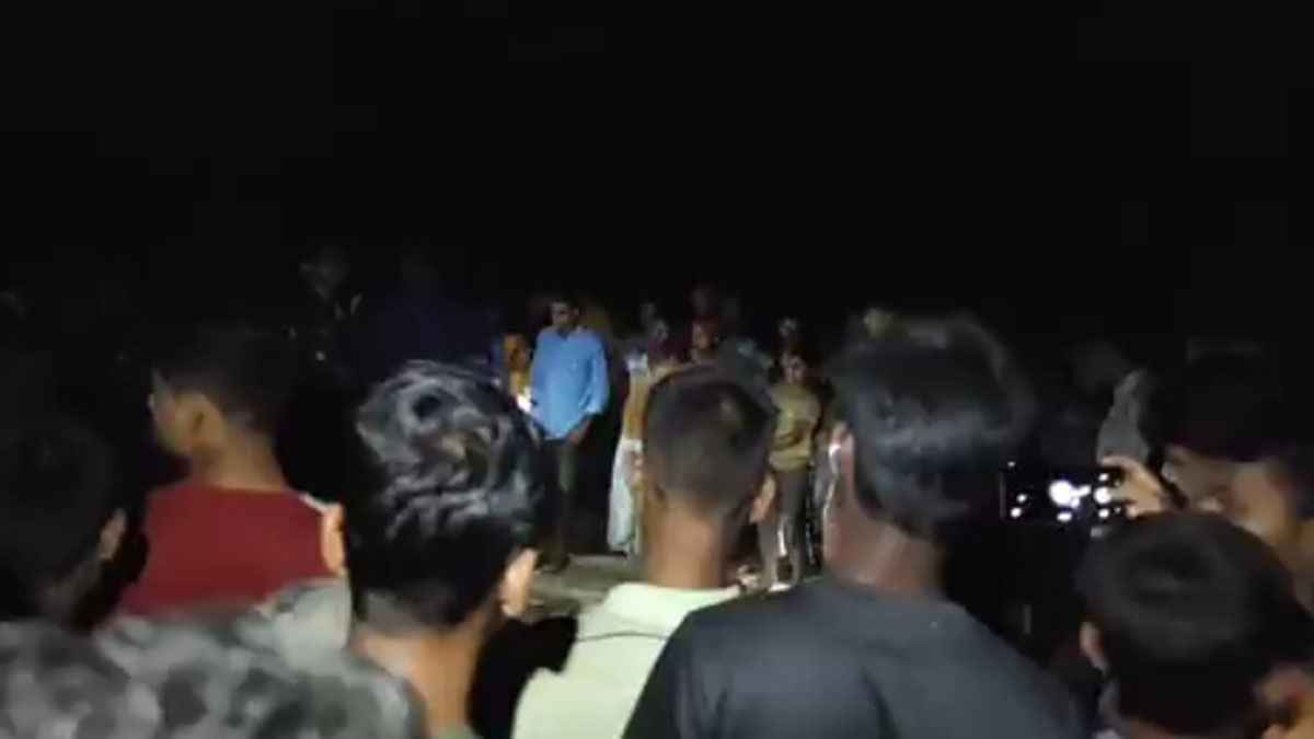 মাটিবাহী ট্রাক্টরের চাপায় প্রাণ গেল যুবকের