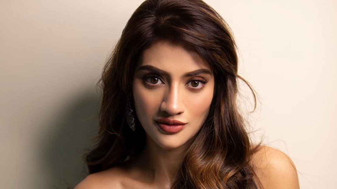 মা দিবসে সন্তানের ছবি প্রকাশের কজারণ জানালেন নুসরাত