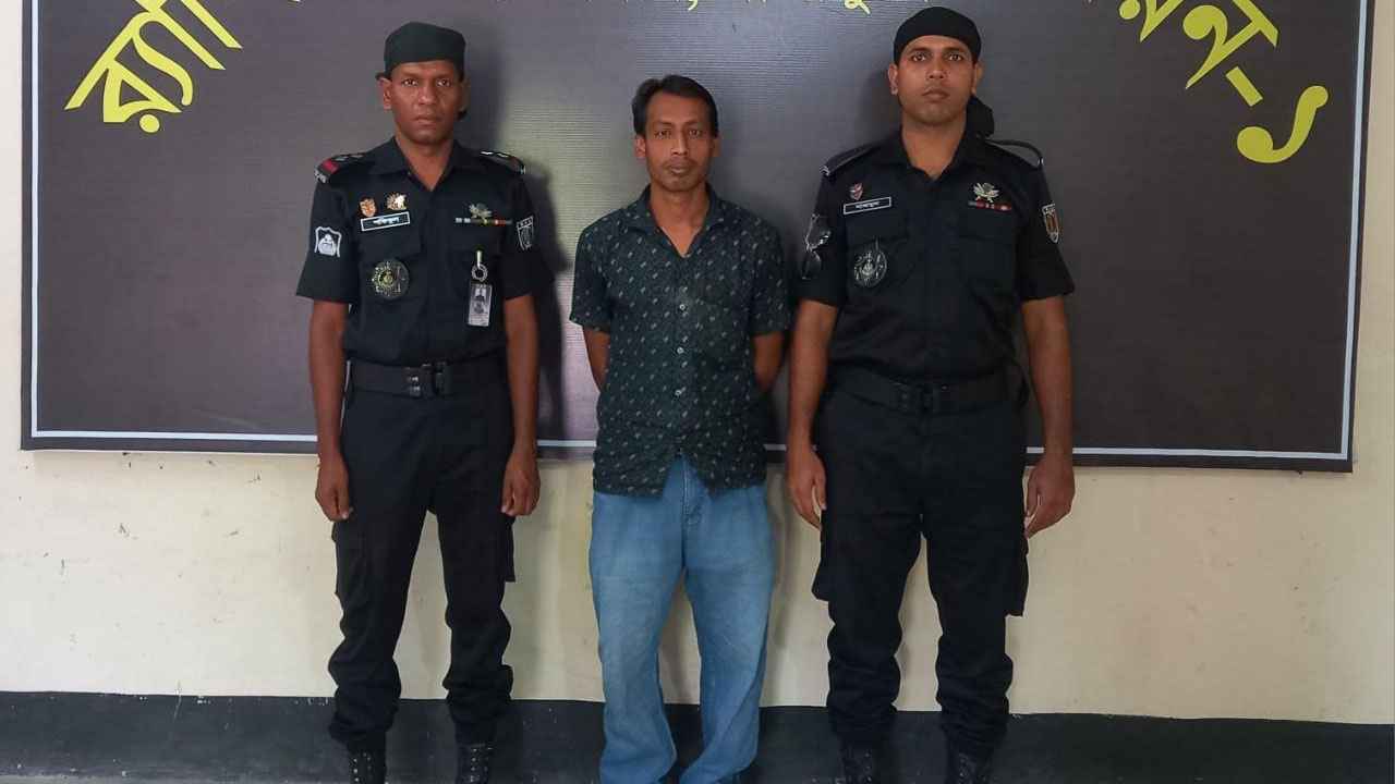 ওয়াজ শুনে ফেরার পথে নারীকে গণধর্ষণ, পলাতক আসামি গ্রেফতার