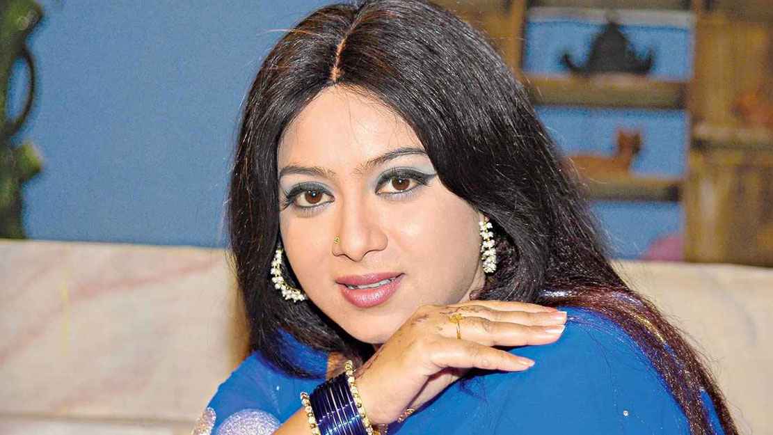 রেমালে ক্ষতিগ্রস্তদের পাশে দাঁড়ানোর আহ্বান শাবনূরের