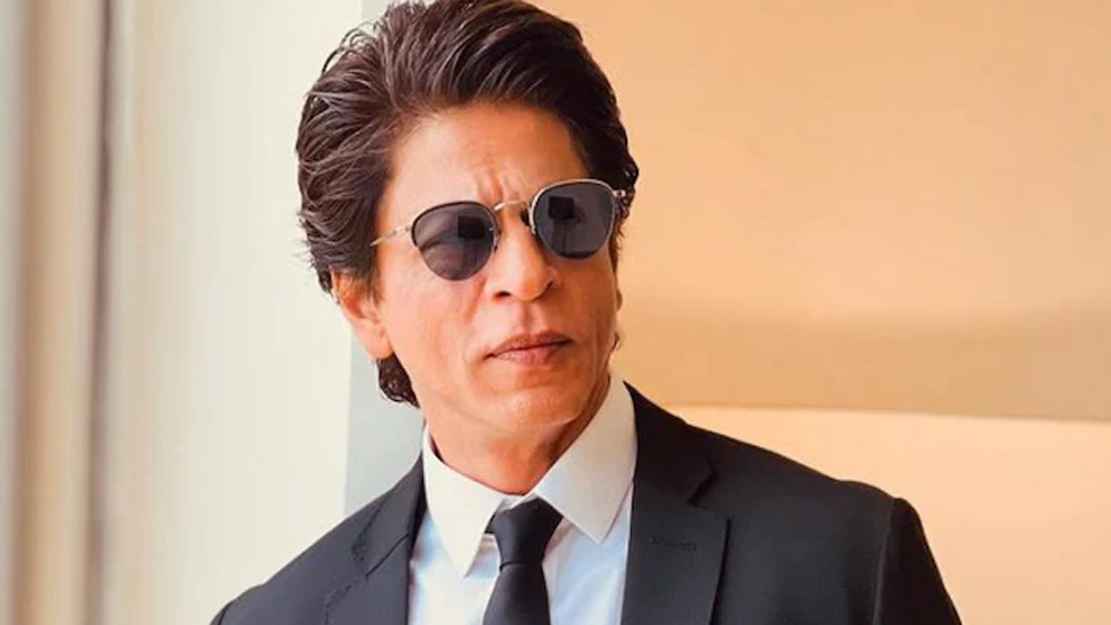 বিশ্রাম নিতে চাইছেন শাহরুখ, কী হয়েছে অভিনেতার?