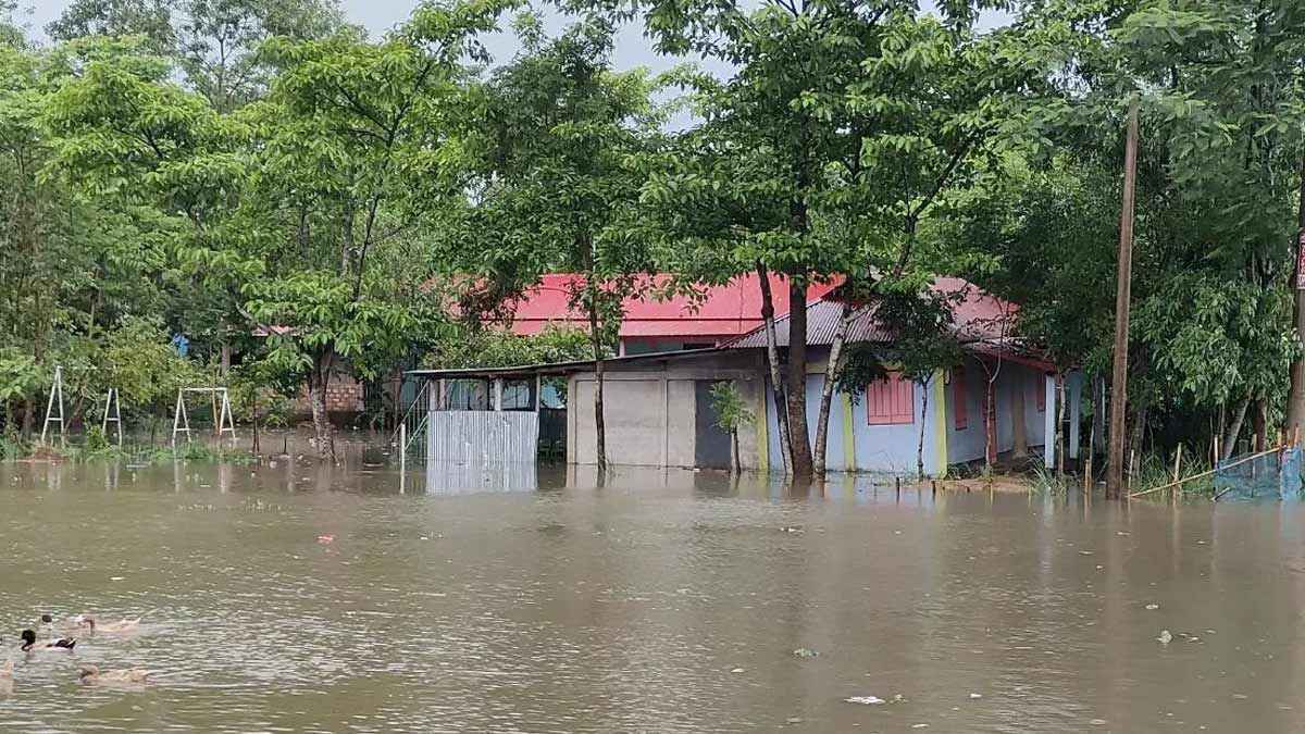 ভারী বর্ষণে প্লাবিত সিলেটের জন্য আবহাওয়া অফিসের দুঃসংবাদ