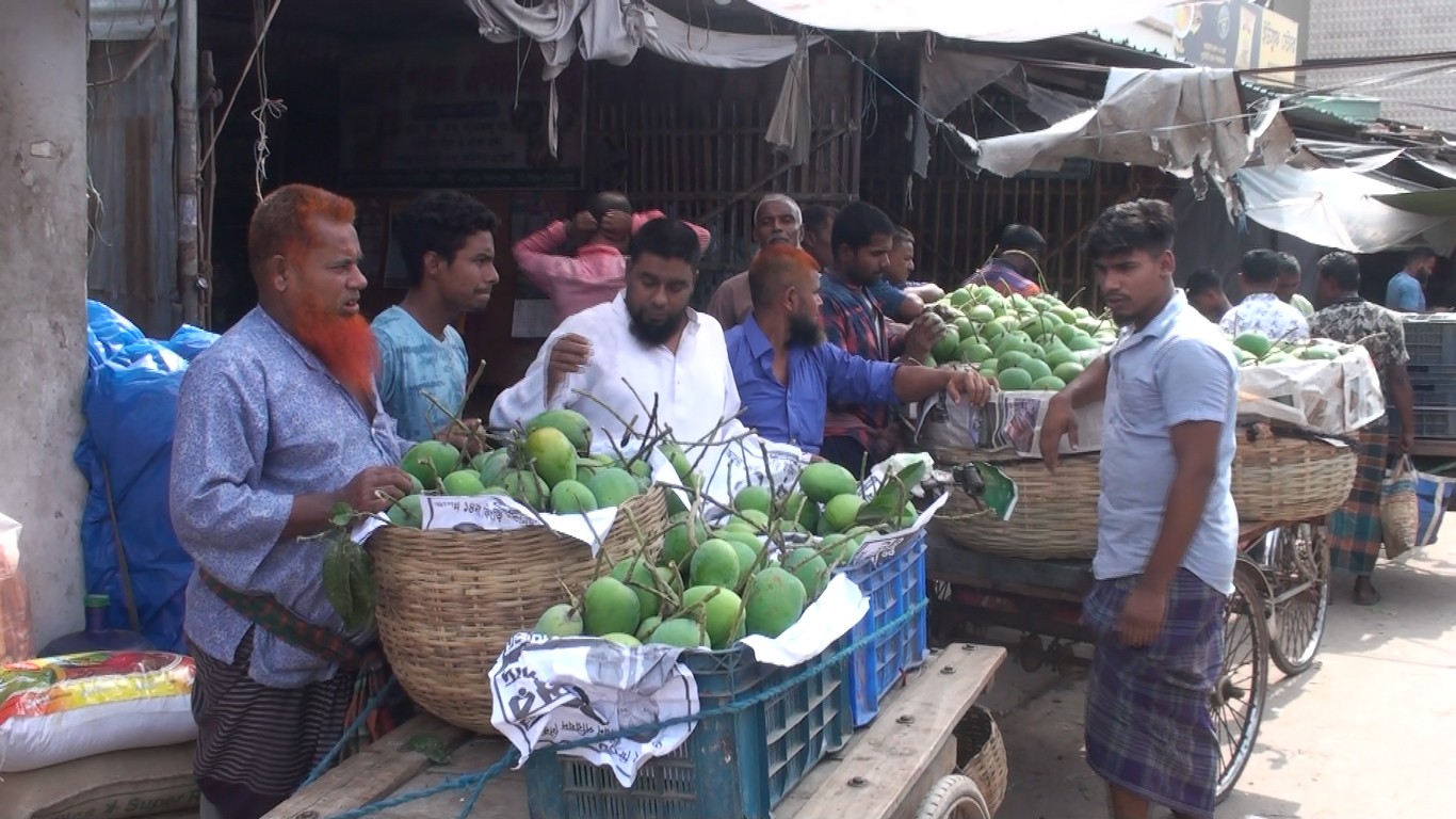 thumbnail_Satkhira_Mango_picture_(1)