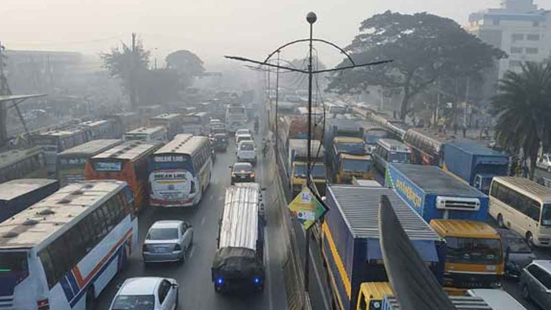 বিমানবন্দর সড়কে মোটরসাইকেল দুর্ঘটনায় কলেজছাত্র নিহত