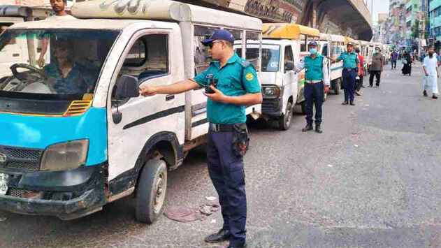 লেগুনাতে লুকিং গ্লাস লাগানোয় পুলিশের কড়াকড়ি