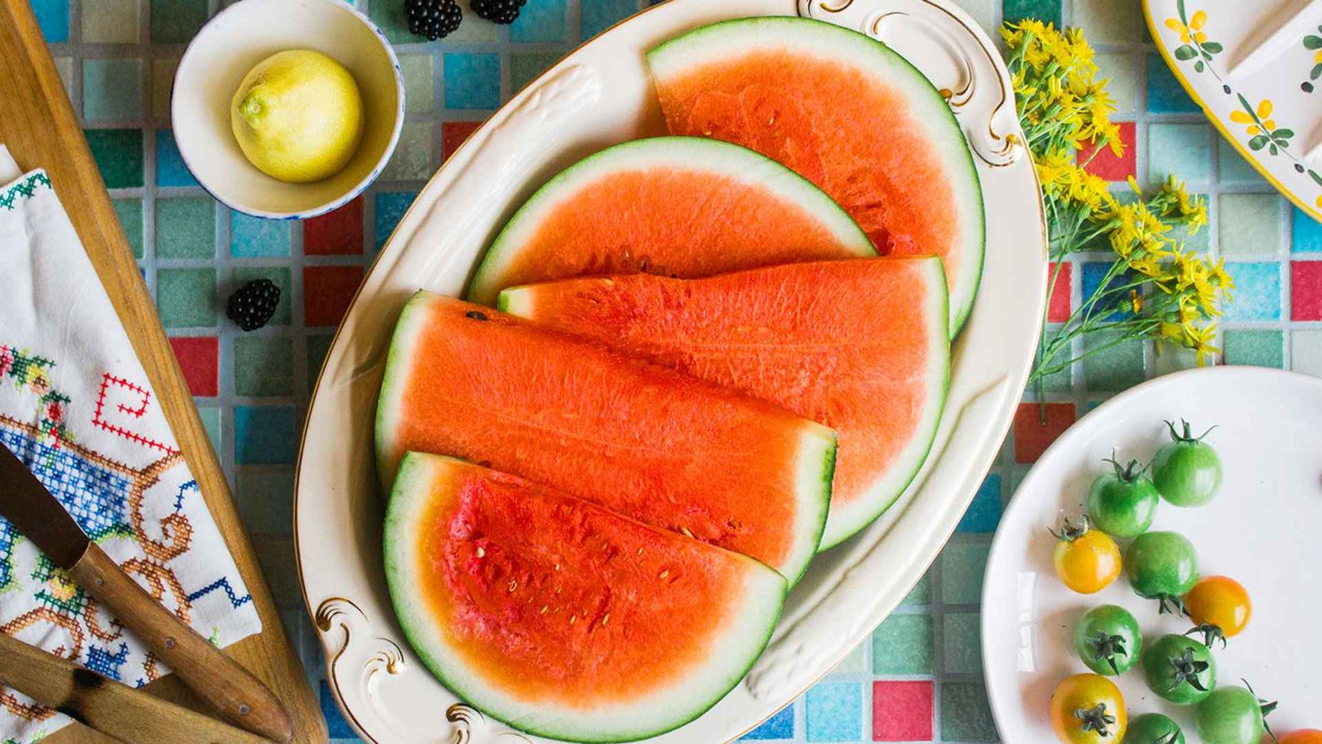 গরমে স্বস্তি পেতে খান তরমুজের এই ৩ পদ