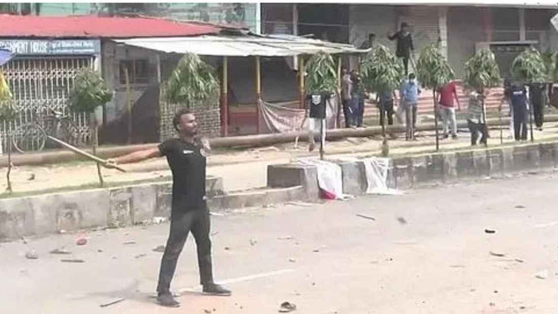 চাকরি ছাড়লেন আবু সাঈদের দুই ভাই