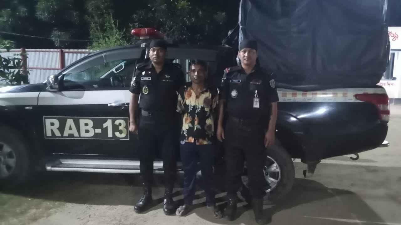 গাইবান্ধায় ইয়াবাসহ কারবারি গ্রেফতার