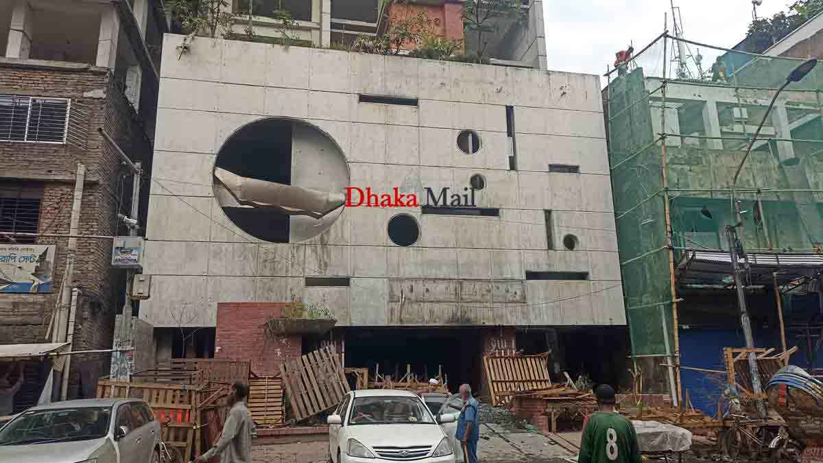 আওয়ামী লীগ নিষিদ্ধ প্রশ্নে কী ভাবছে সরকার, বাধা কোথায়?