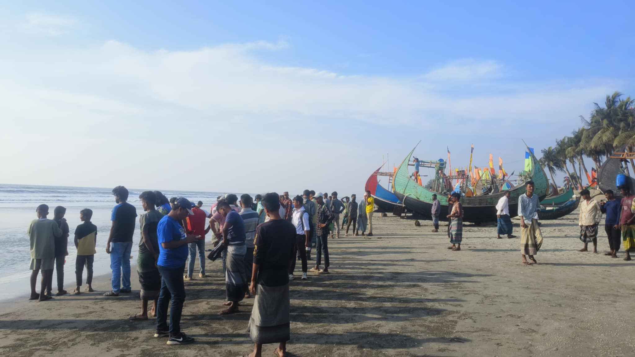 টেকনাফ সৈকতে নিখোঁজ দুই শিশুর মরদেহ উদ্ধার