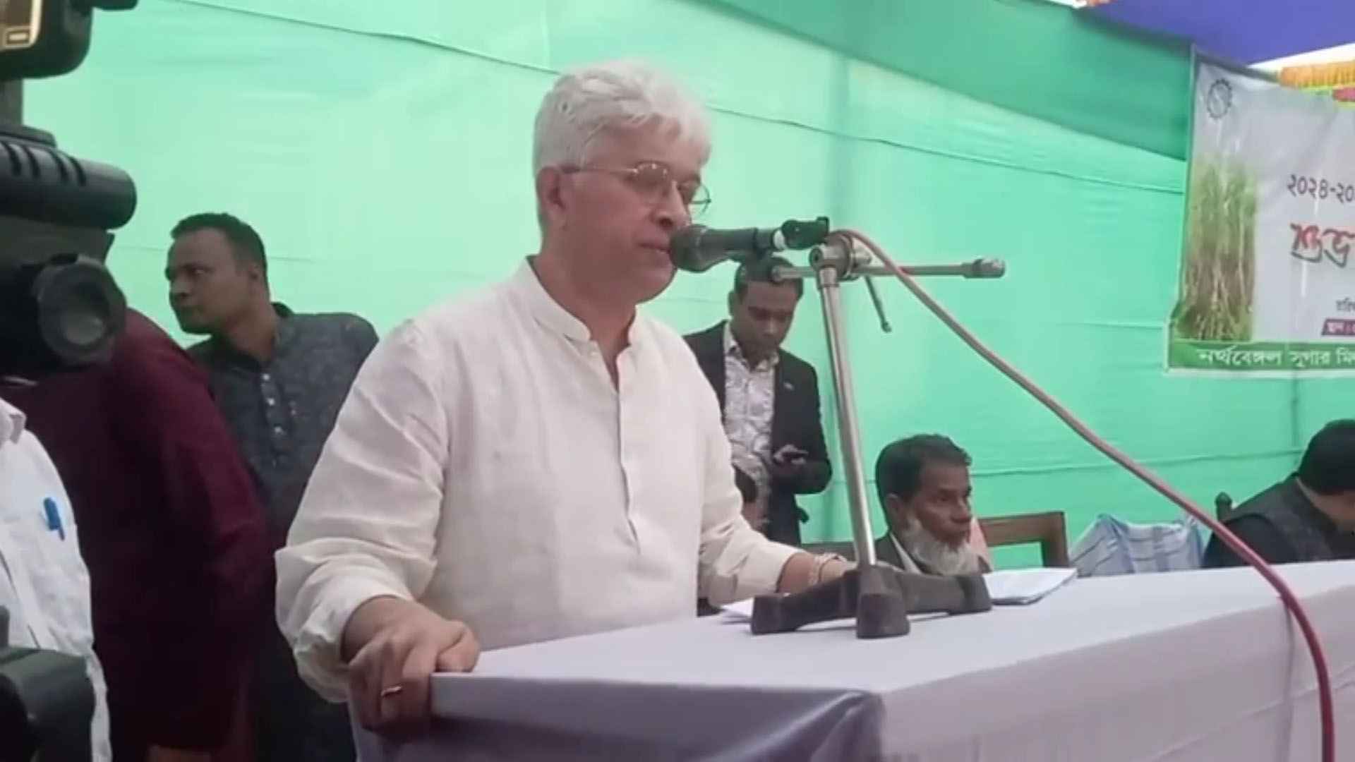 সবার সমন্বিত চেষ্টায় চিনিশিল্প ঘুরে দাঁড়াতে সক্ষম হবে: শিল্প উপদেষ্টা