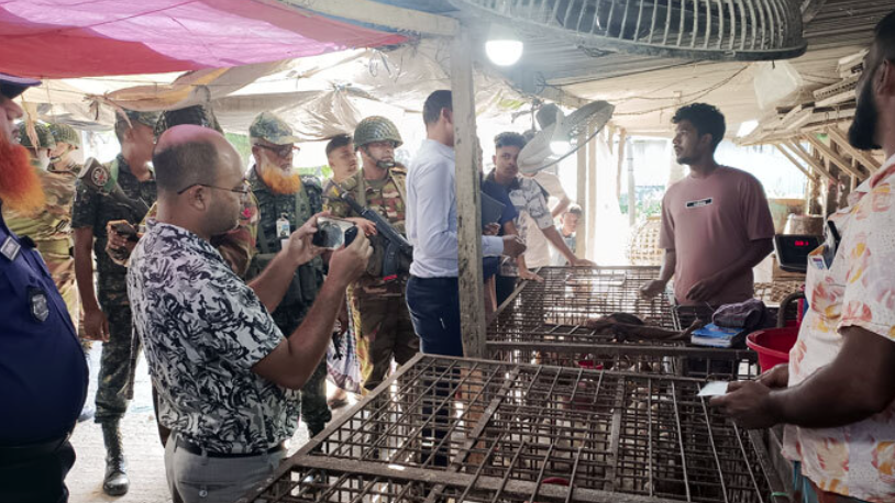 গোপালগঞ্জে মেয়াদোত্তীর্ণ পণ্য বিক্রি করায় জরিমানা