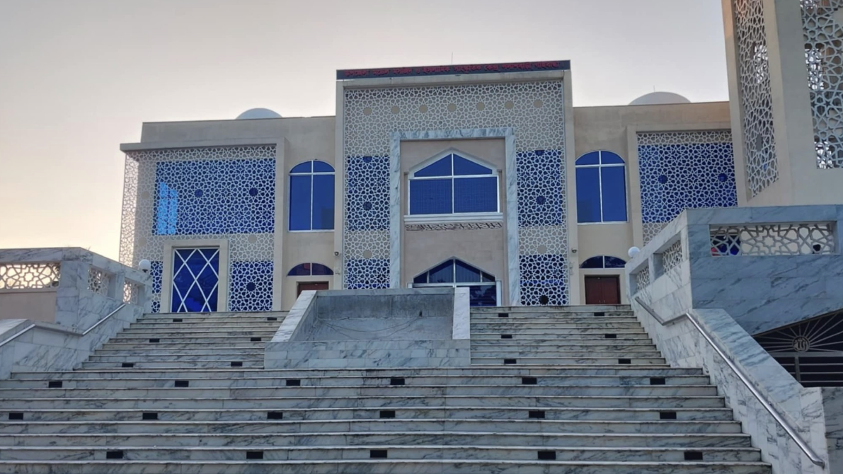 মডেল মসজিদ উদ্বোধনের ১৬ মাসেও চালু হয়নি নামাজ