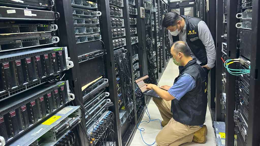 ক্যাসপারস্কি ও ইন্টারপোলের যৌথ অভিযানে ৪১ সাইবার অপরাধী গ্রেফতার